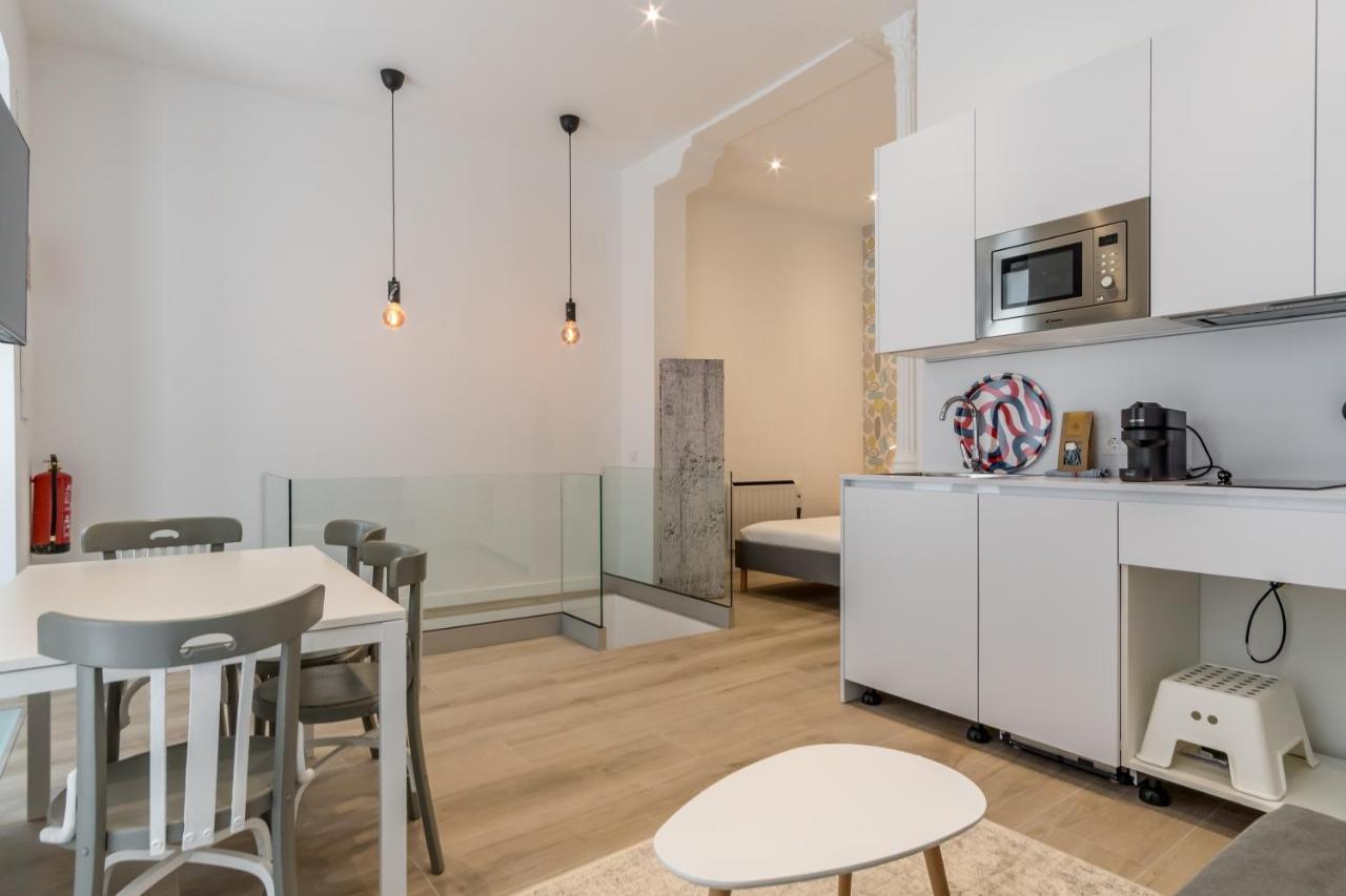 Modern And Bright- 2 Bd 2 Bth - Center Apartment Madrid Bagian luar foto