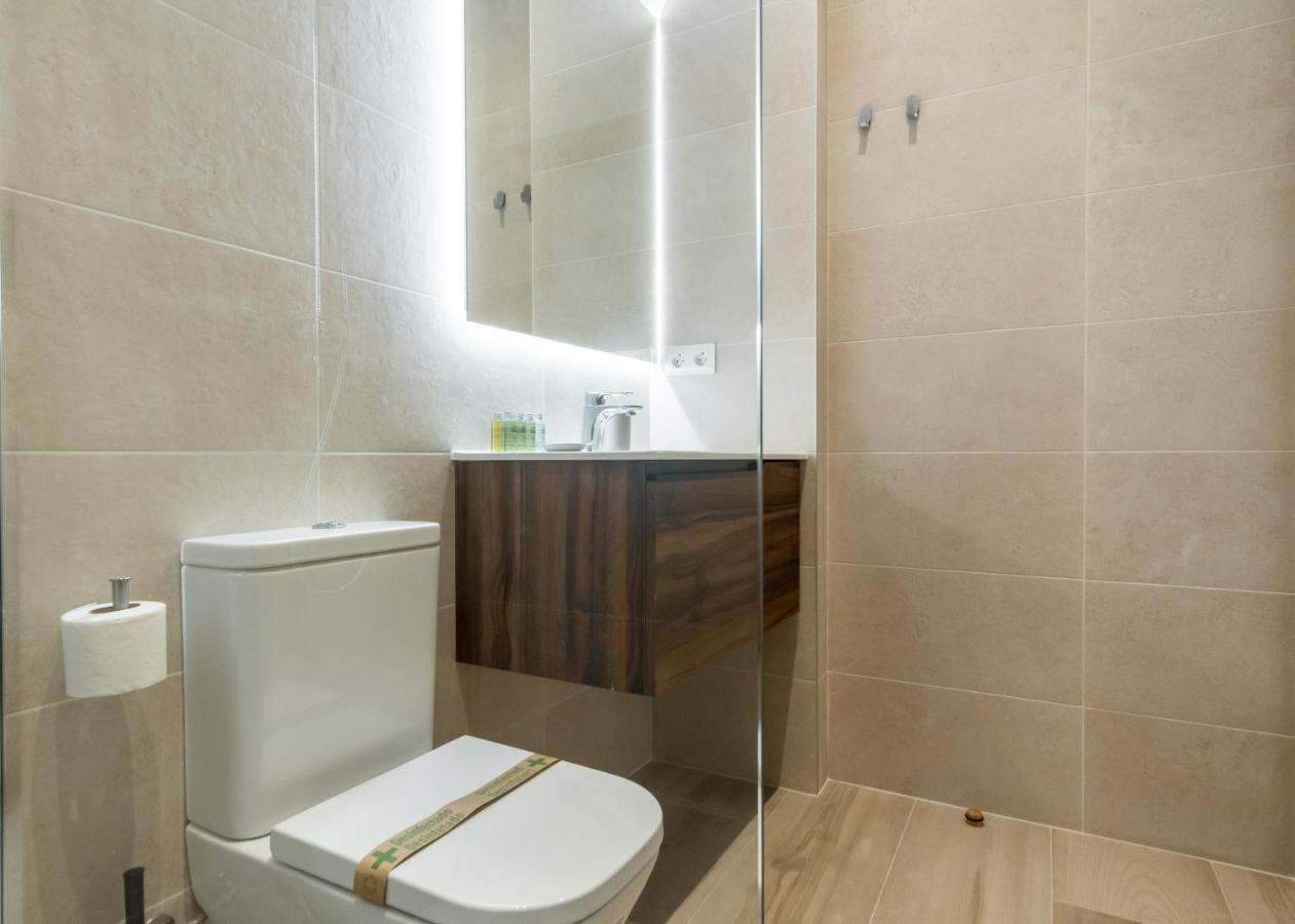 Modern And Bright- 2 Bd 2 Bth - Center Apartment Madrid Bagian luar foto