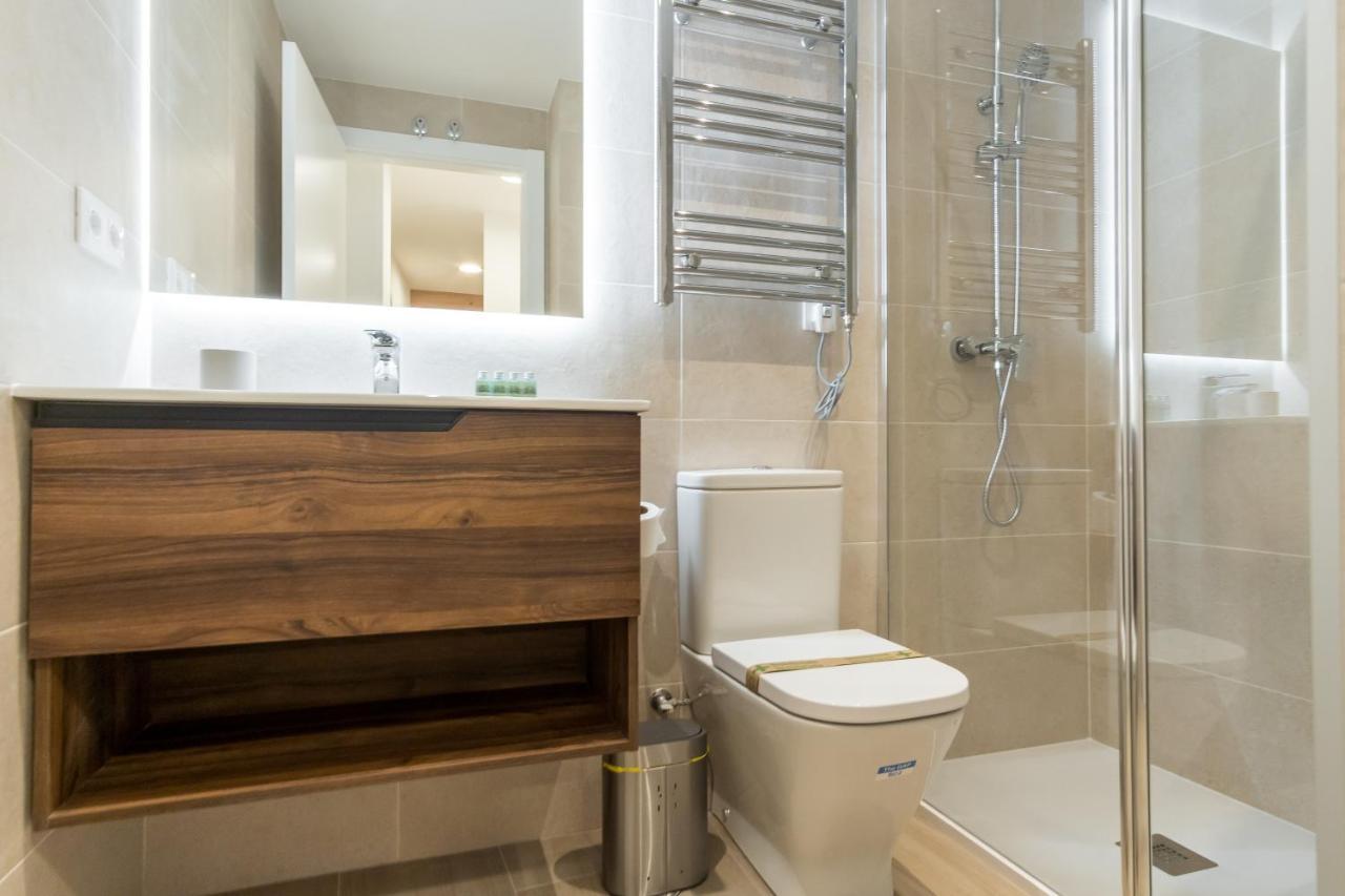 Modern And Bright- 2 Bd 2 Bth - Center Apartment Madrid Bagian luar foto